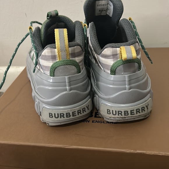 Burberry sneaker - Picture 2 of 3